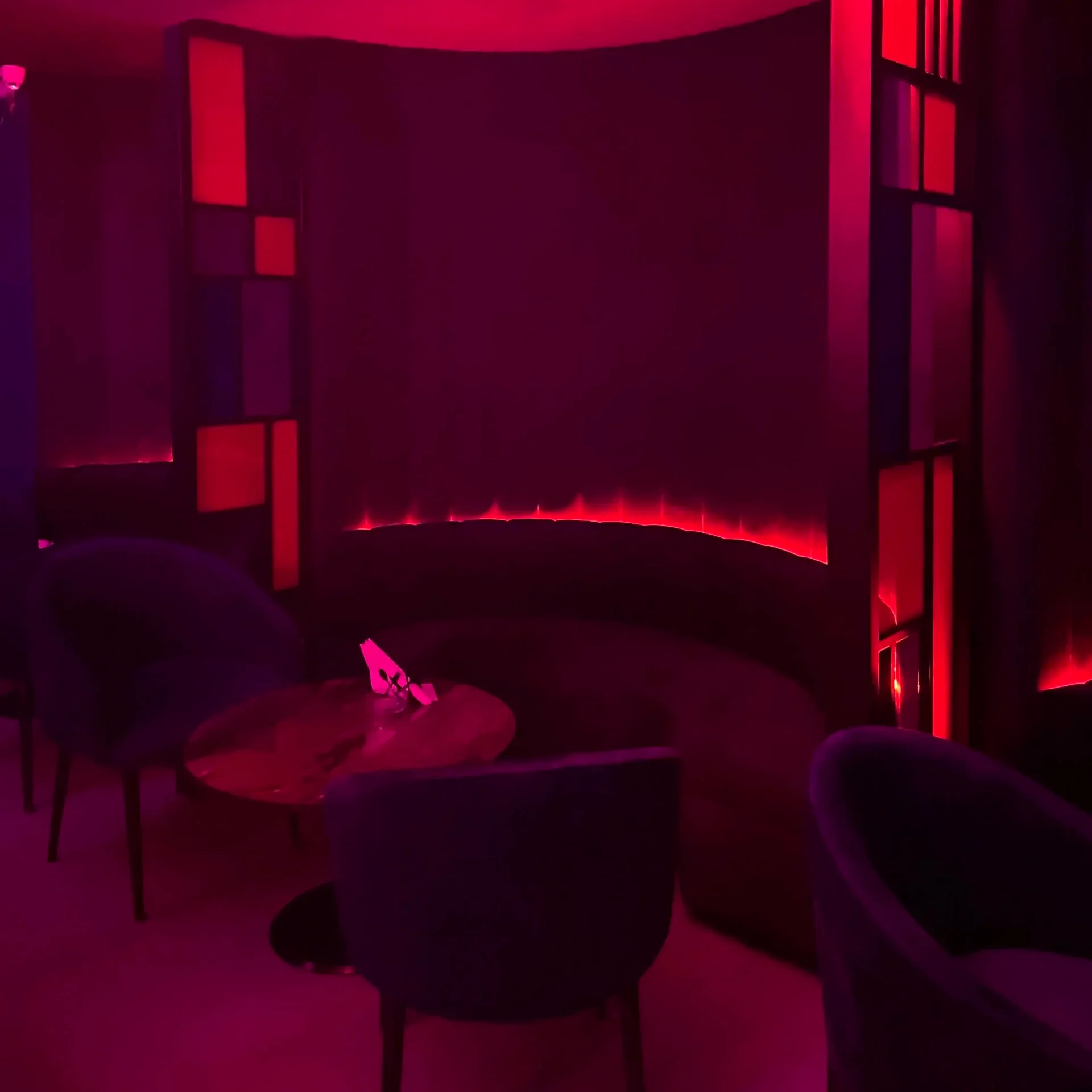 Cluster restaurant interior and dining experience